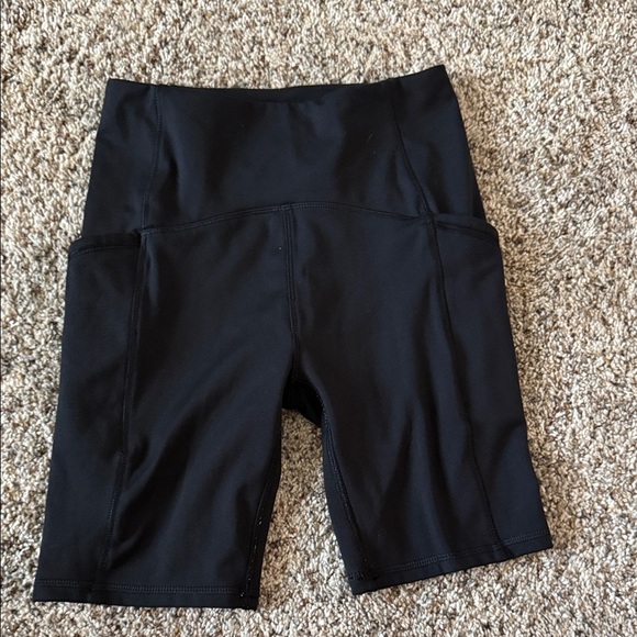 SO Women's Classic Black pocket Bike Shorts - Picture 1 of 3